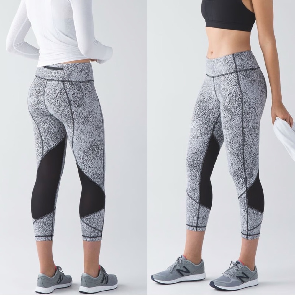 Lululemon pace rival crop Black and White Patterned Bag 2 for $20